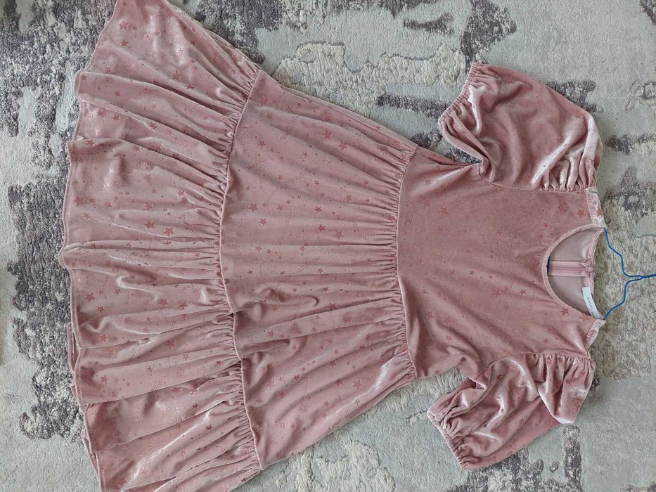 Rochite fetite din catifea marimi 9-12 ani