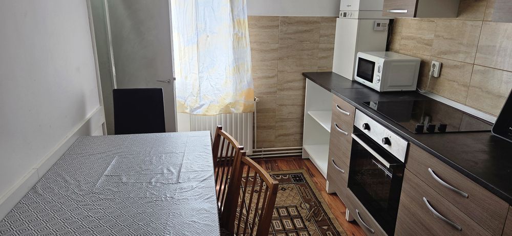 Apartament cu 3 camere 65mp 7 noiembrie