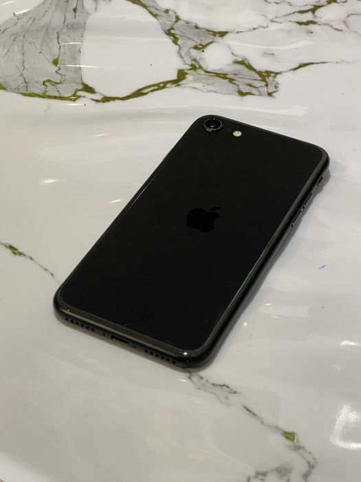 продам iphone se2020