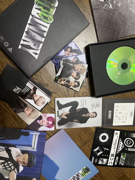 Альбом Stray Kids