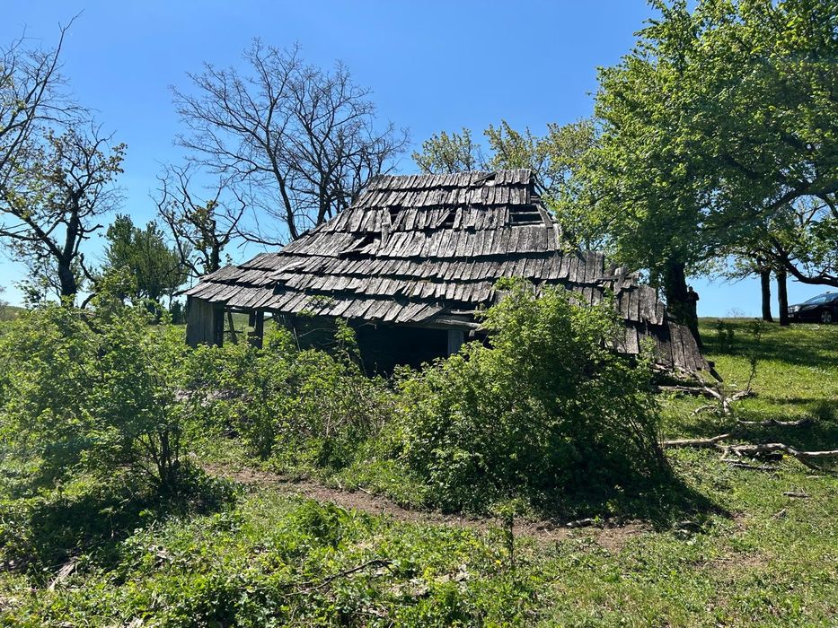 Vand/schimb cu auto teren extravilan