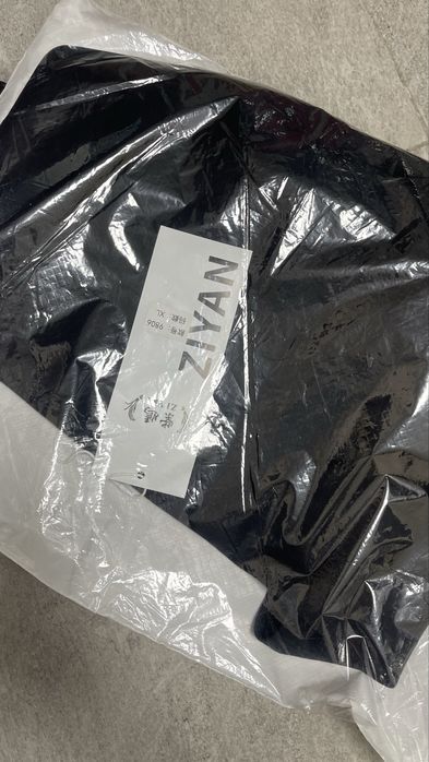 Продаю Кофточку нарядную