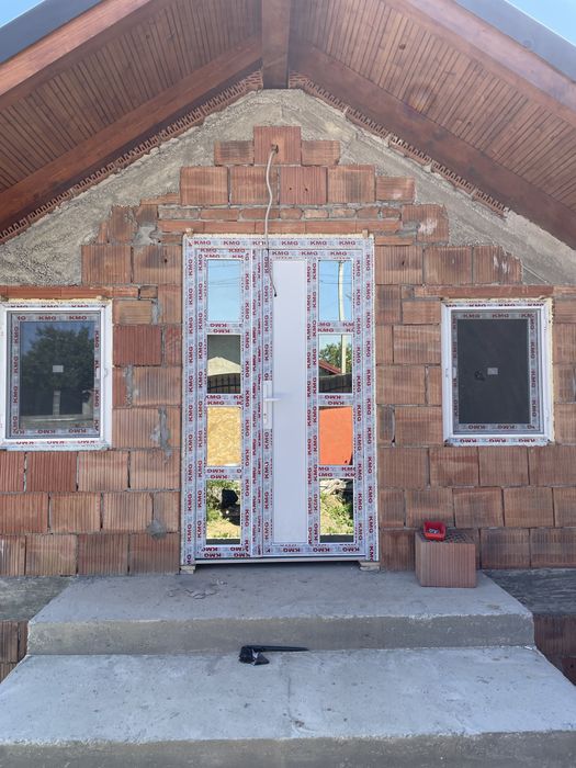 Confectionez tâmplărie pvc