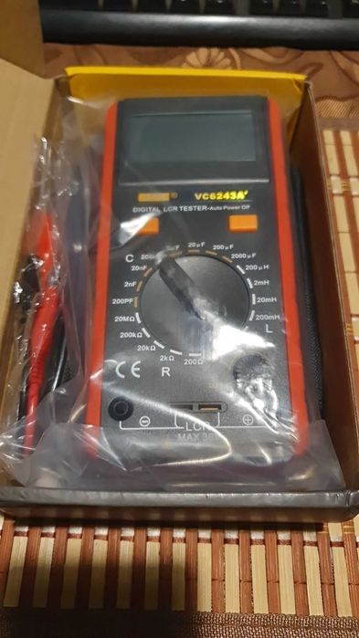 Професионален Мултиметър LCR VC6243A+
