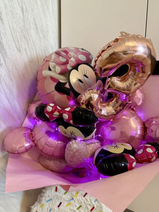 Buchet baloane Minnie Mouse cadou aniversare zi de naștere