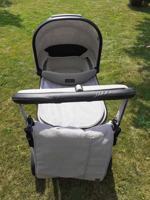 Количка MON немска