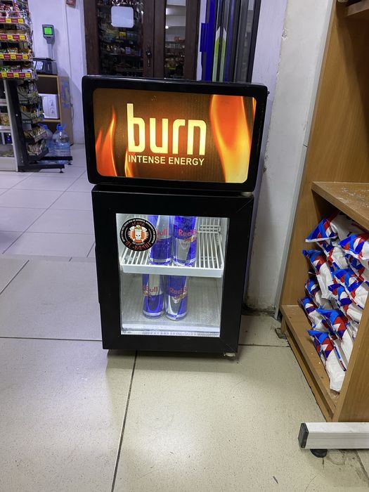 Мини Холодильник почти новый