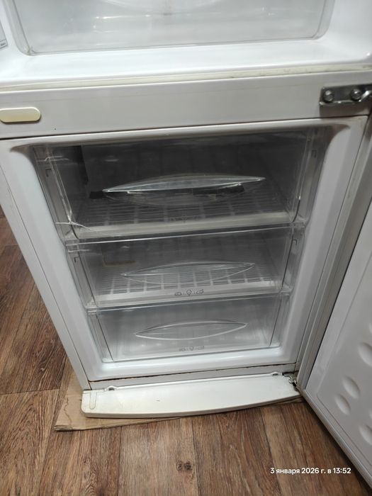 Продам холодильник LG