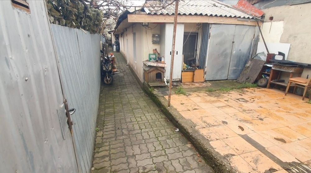 Posibilitate afacere , teren stradal , str. Luica nr 18