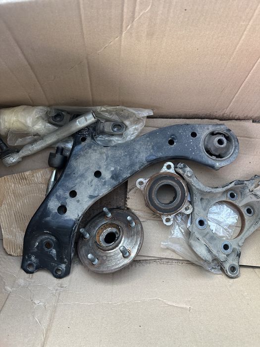 Запчасти на камри 80