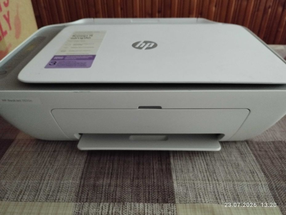 Продавам 2 броя принтери hp  deksk jet2800e series