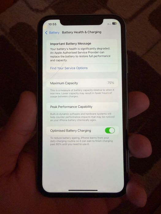 Продавам Iphone 11 128GB