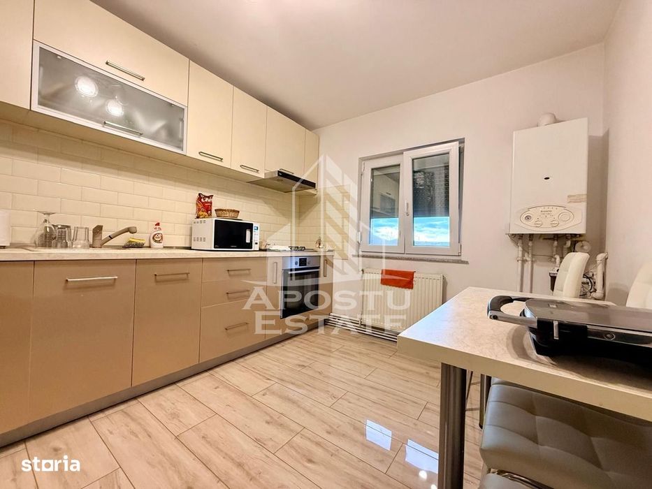 Apartament cu 3 camere, de vanzare, Zona Lipovei, Timisoara — fotografia 2