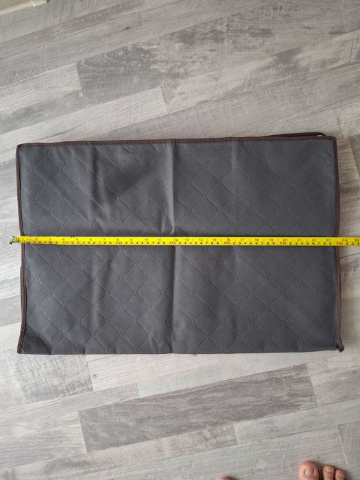 Cutii textile cu fereastră transparentă
