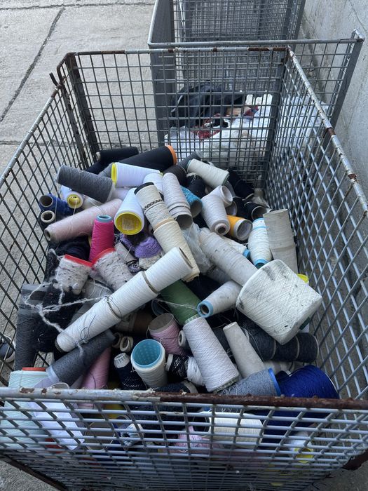 Италианска луксозна прежда и конци за килограм и шпули на килограм