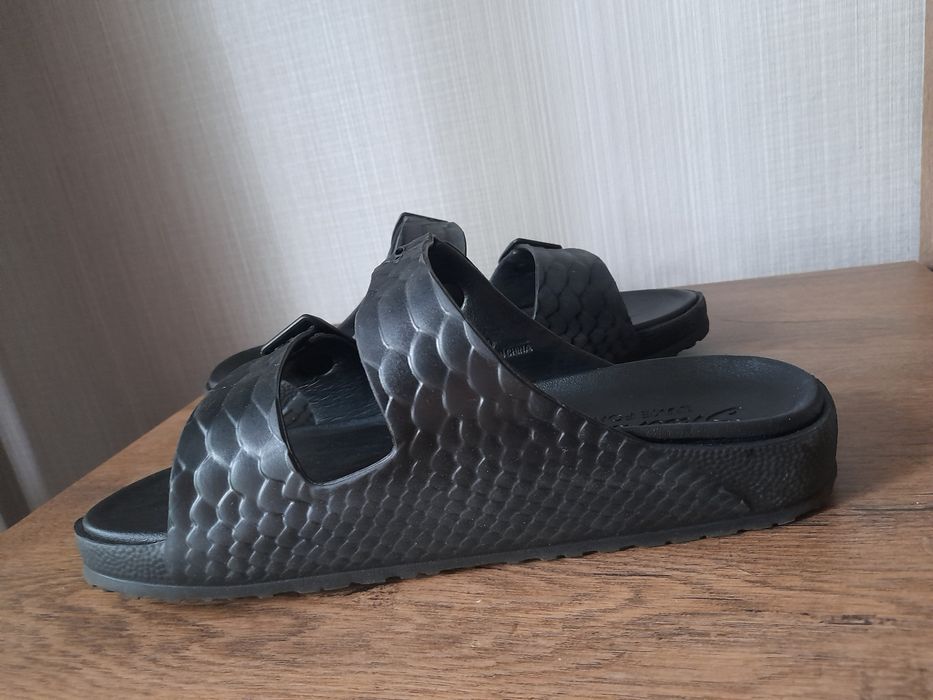 Skechers чехли 41 номер.