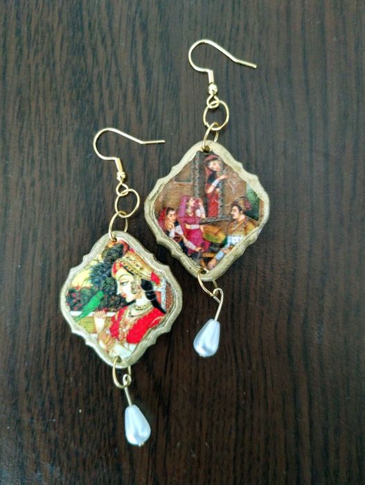 Cercei statement ilustrații vintage India