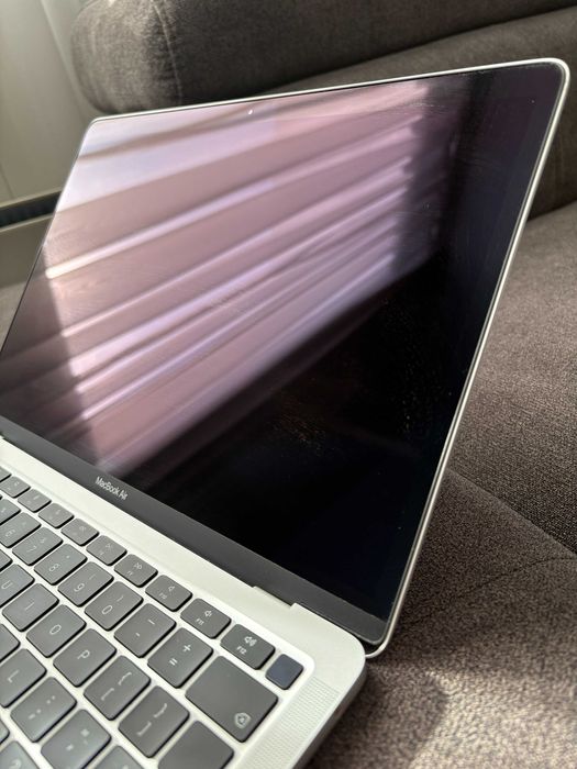 Apple Macbook Air 2020 M1 Перфектен