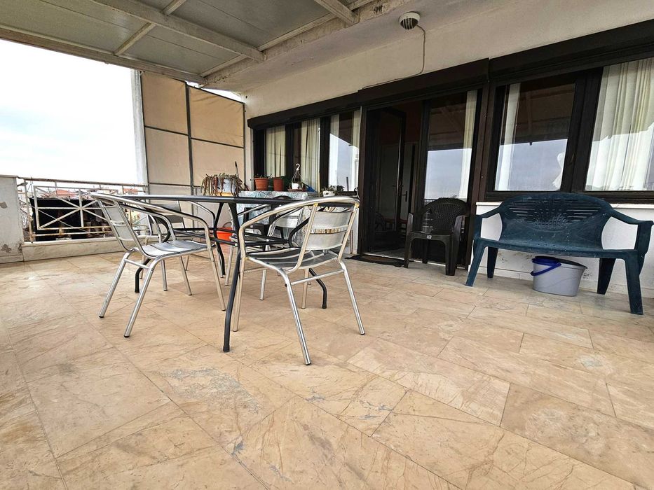 ПРОДАВА се самостоятелна къща 210кв.м. в центъра на DRAMA (код 8123)