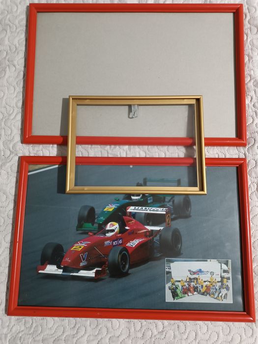 Картина в алуминиева рамка