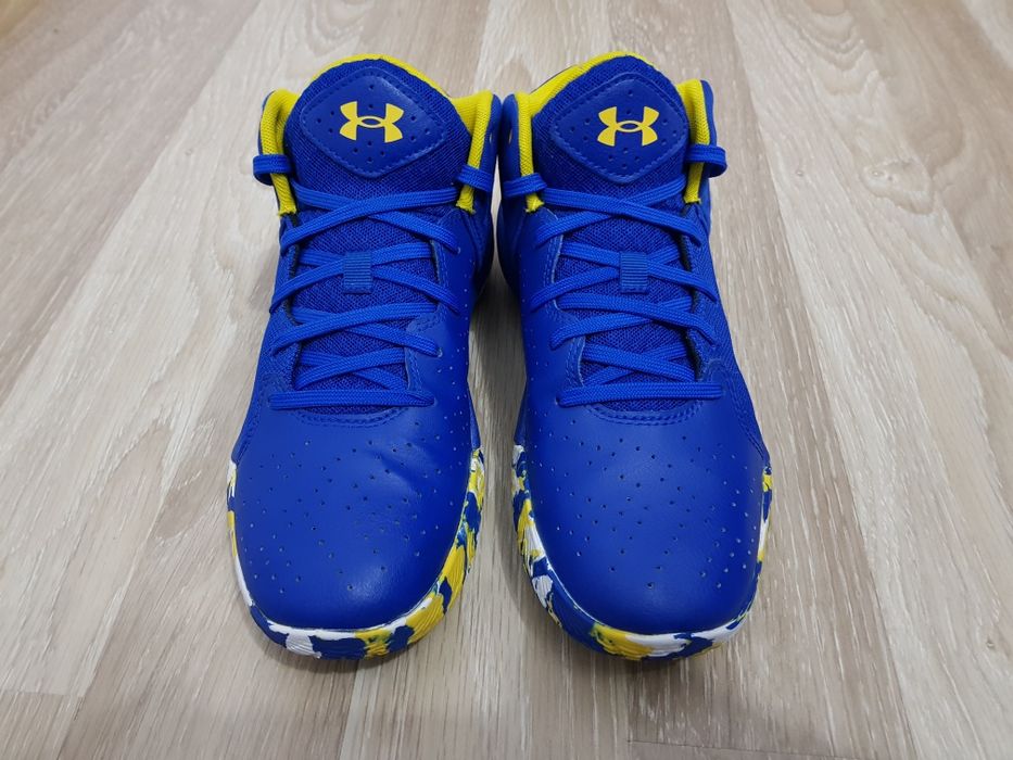 Adidasi Under Armour mărimea 40