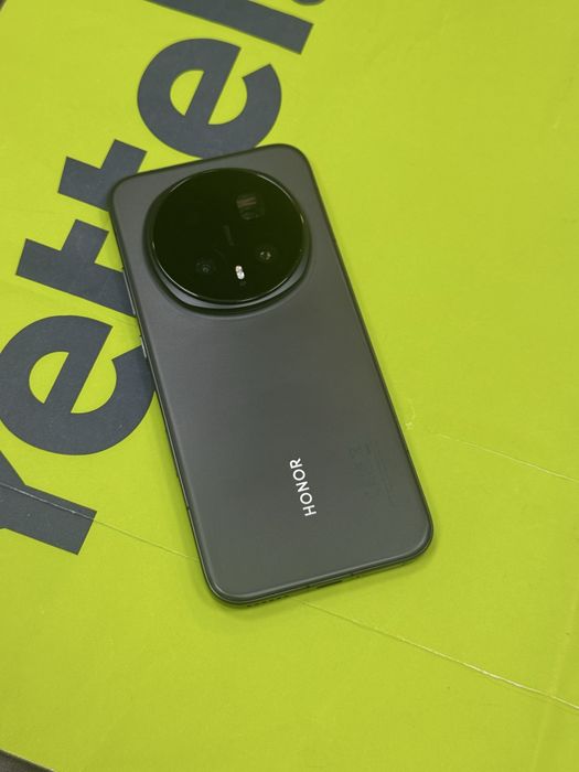 КАТО НОВ 512GB Honor Magic 8 Pro Гаранция Yettel 2029 Black