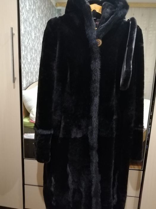 Продам мутоновую шубу