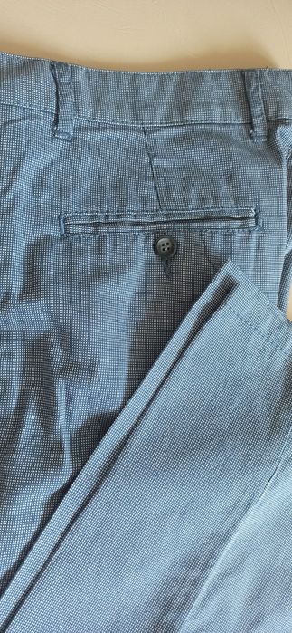Pantaloni bărbătești