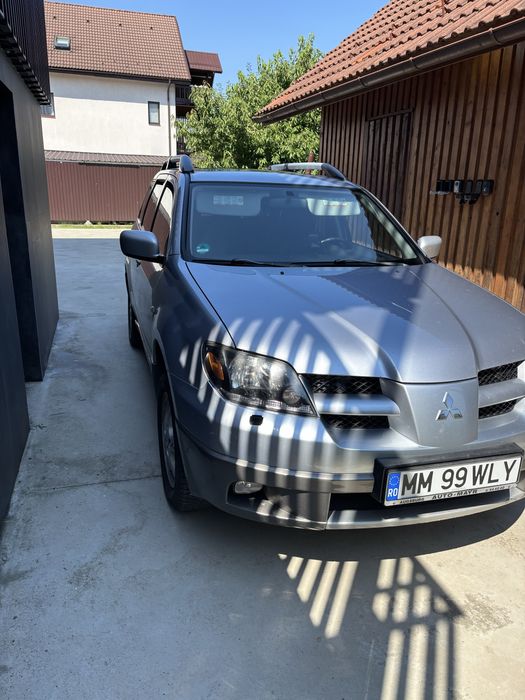 Mitsubishi Outlander 1