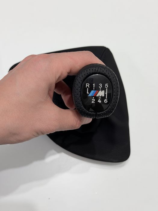 Nuca schimbator BMW, piele perforata