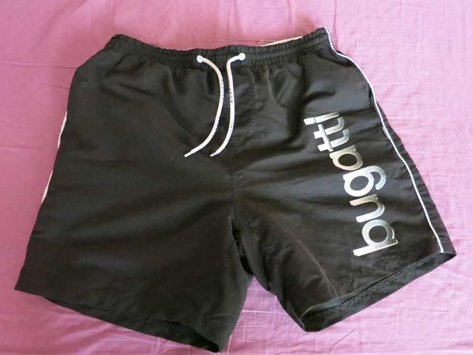 Продавам мъжки черен бански