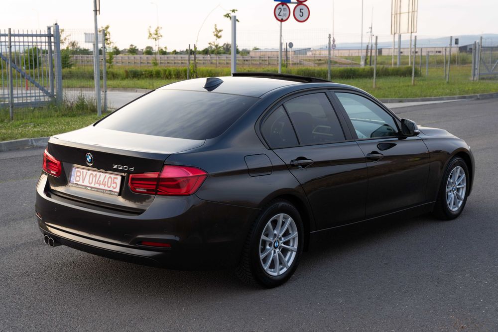 BMW Seria 3 F30 320d Facelift Automat Trapa LED Memorii Head Up 3 Butoane