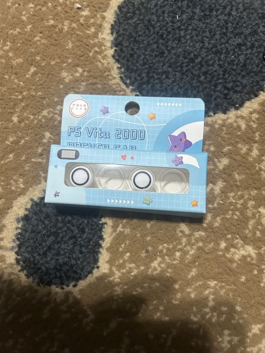 продаю пс вита слим 2000