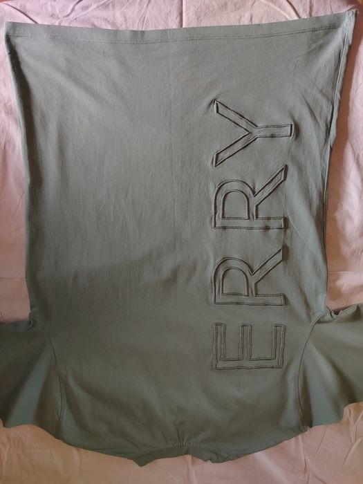 Tricou Burberry in stare impecabila.