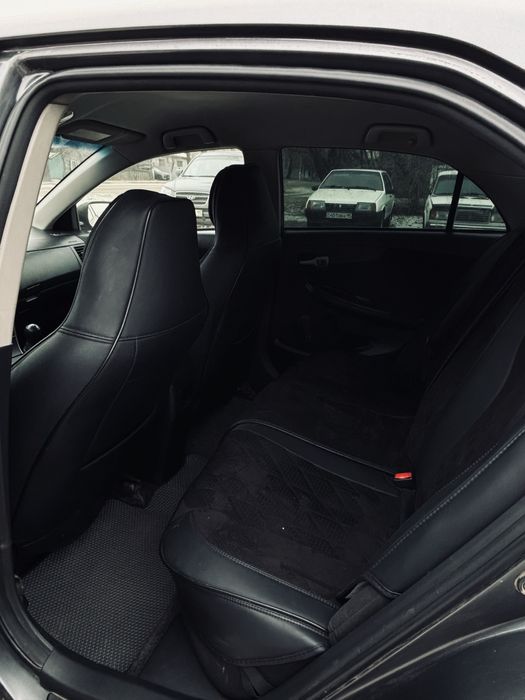 Продам афтомобиль toyota corolla