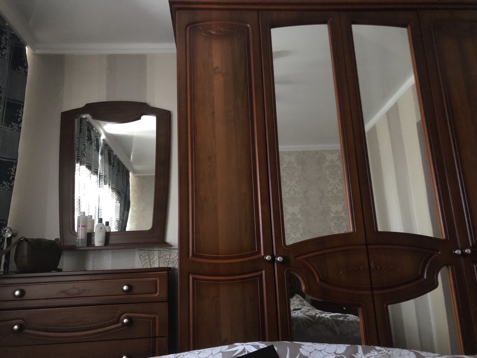 Спальный гарнитур