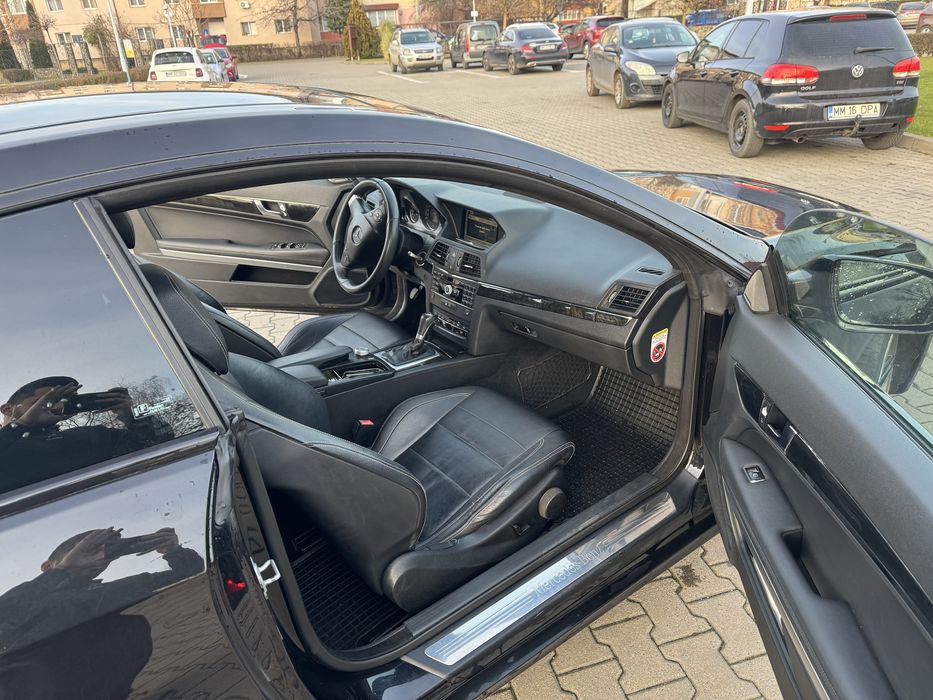 Mercedes Benz E Coupe w207