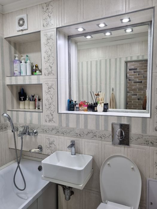 ПРОДАЁТСЯ квартира 2-ух комнатная