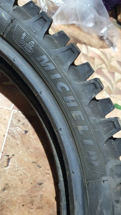 Michelin 2025 ( 110 90 19)