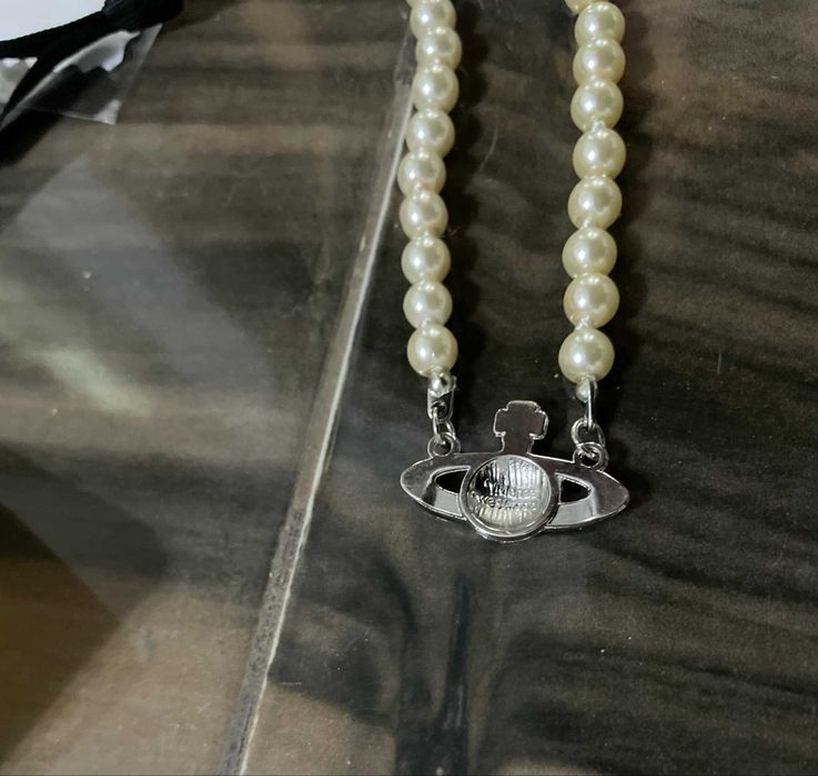 Colier Vivienne Westwood Mini Bas Relief