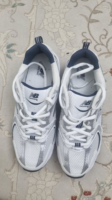 Прлдам крассовки NewBalance RUNNING