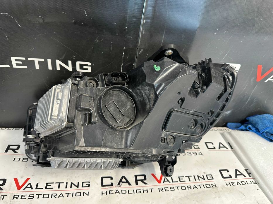 Фар фарове десен Mercedes C klasse W206 Мерцедес 206 DIGITAL LIGHT far