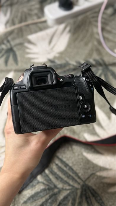 Canon EOS 250D Body