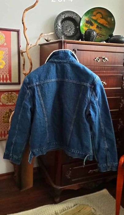 Продавам дънково яке LEVI'S