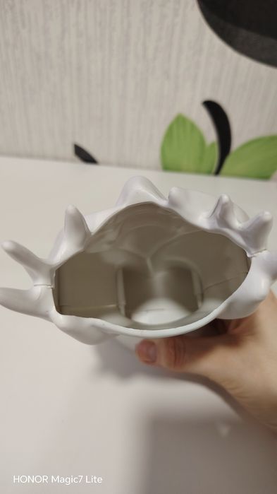 Suport decorativ pentru pensule și creioane