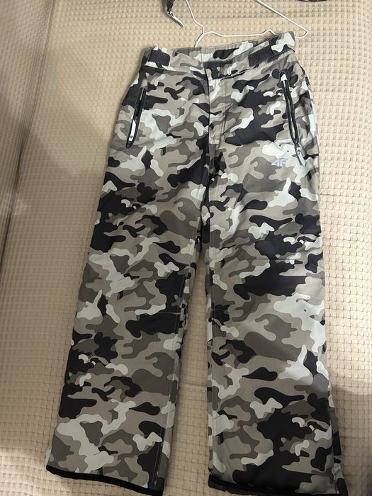 Geacă si pantaloni de schi, membrana 10000 , costum termic de la 4F