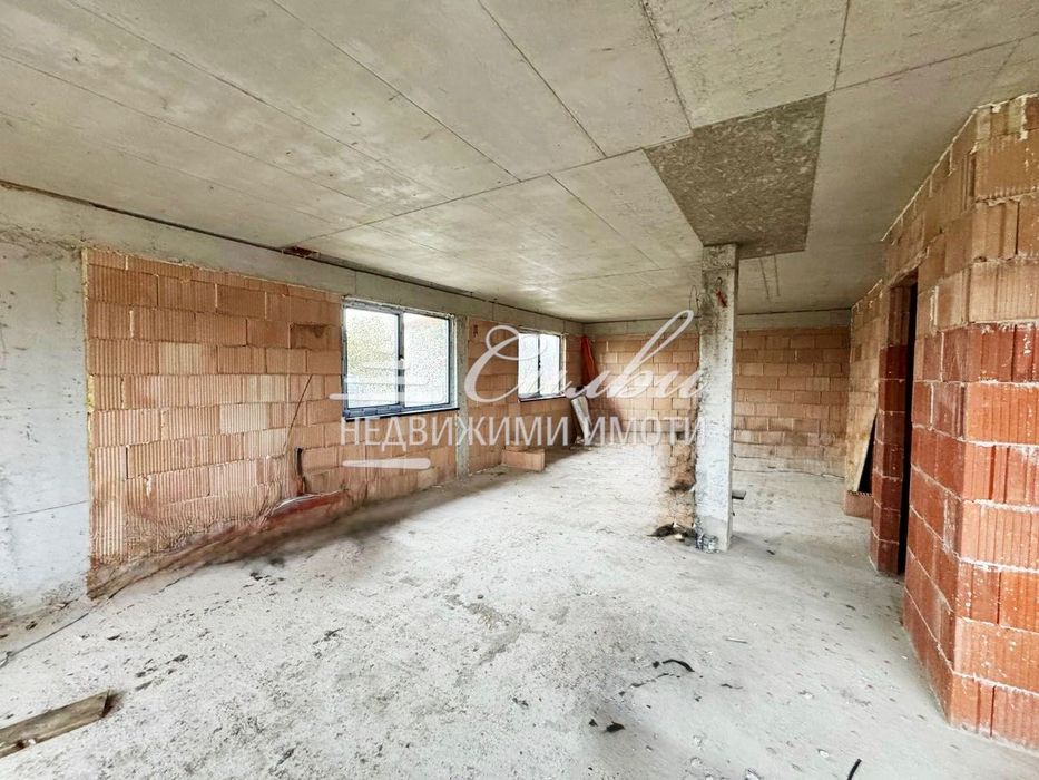 Новопостроена едноетажна ТУХЛЕНА къща - с. Васил Друмев