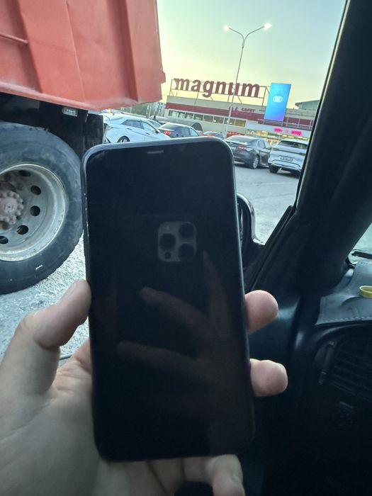 Айфон 11 продам