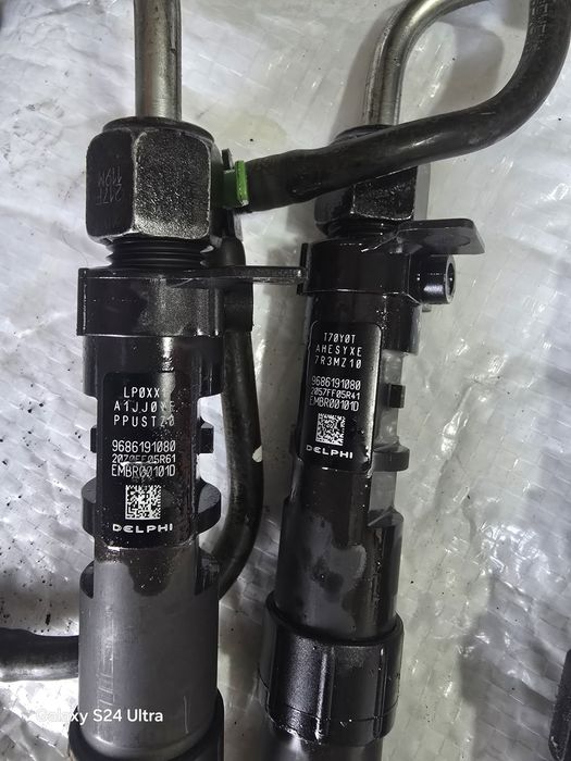 Injectoare kit injectie injector ford mk3 peugeout  citroen 2.0 delphi