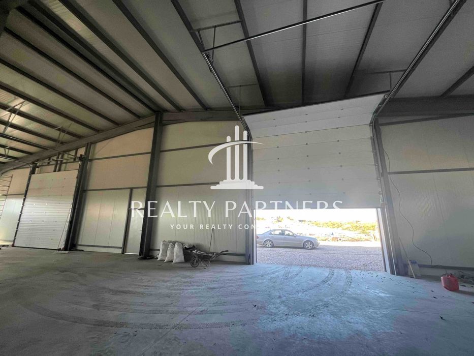 Продава склад – кв. Връбница 2, гр. София